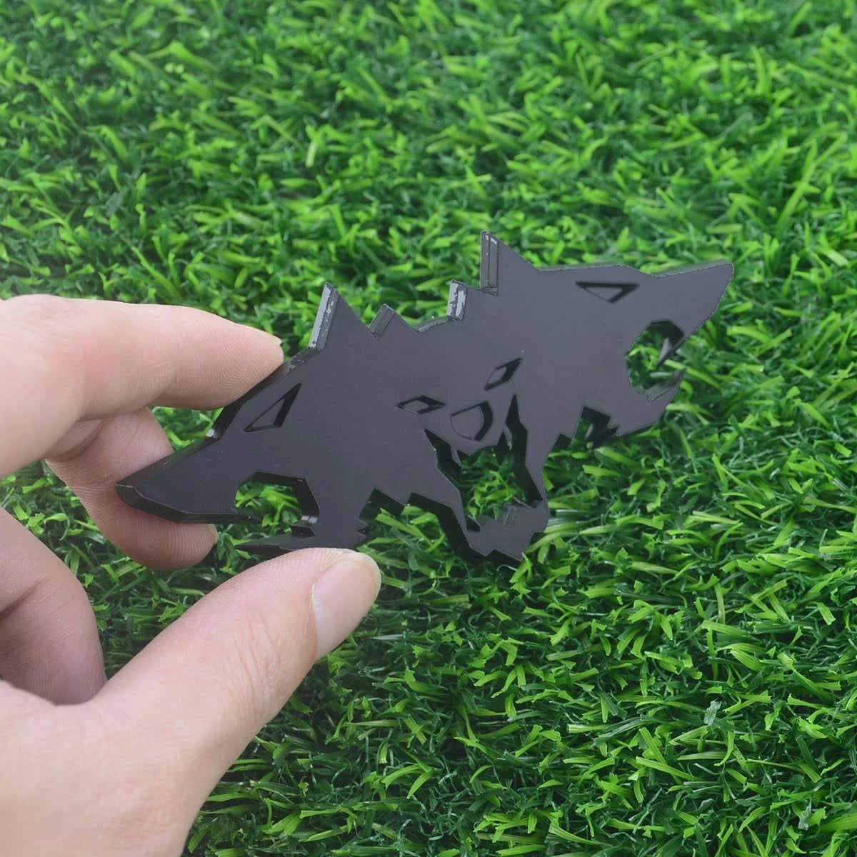 1x Wolf Emblems 3D Tailgate Side Badges Fit for Car Truck Motorc (Matte Black)